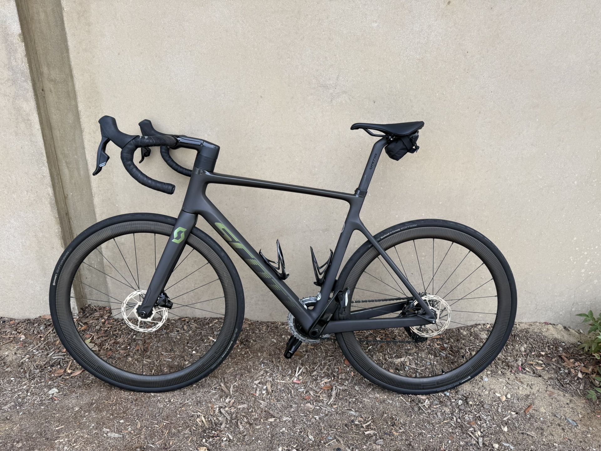 2024 Scott RC Addict Road Bike