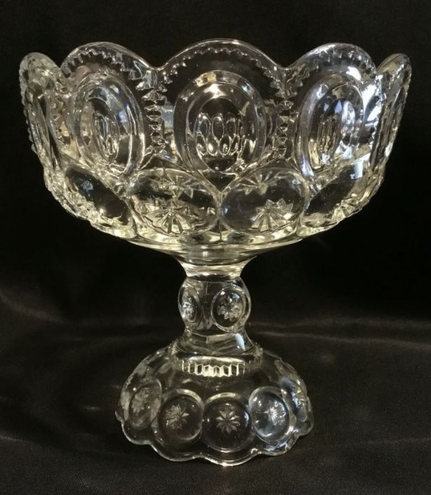 Absolutely Gorgeous, Vintage  L.E. Smith Moon and Stars Clear Glass Compote Candy Dish.