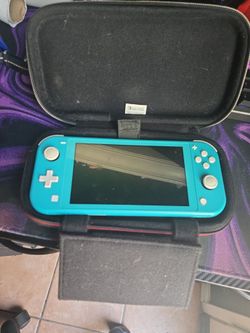 Switch Lite + Carrying Case