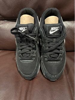 Women’s Nike Air Max 90 Size 7.5