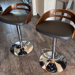 Furniture - Chair, Ottoman, Barstools