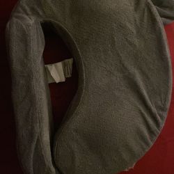 breast-feeding pillow