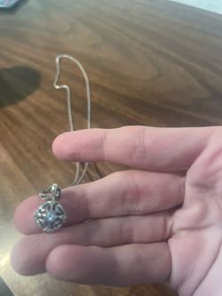 5 diamonds real silver necklace 5 grand