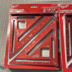 De Venta, Paquete De 2 Escuadras Milwaukee, A $20 Cada Paquete