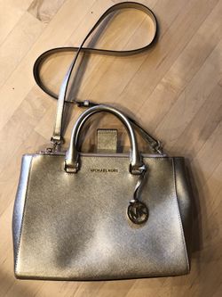 Michael Kors purse