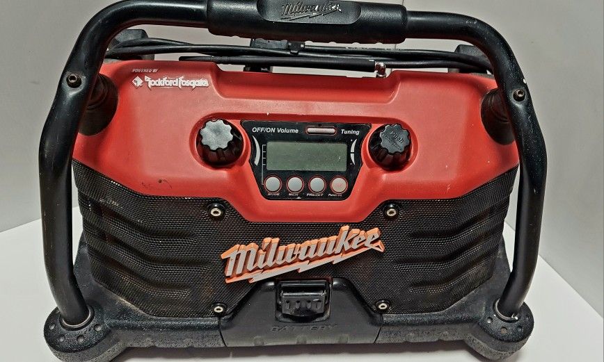 Milwaukee #24-0200 Job Site Radio with Rockford Fosgate Sound System.