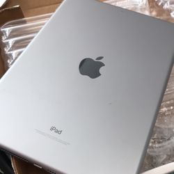 iPad 6th Generation 32GB New 