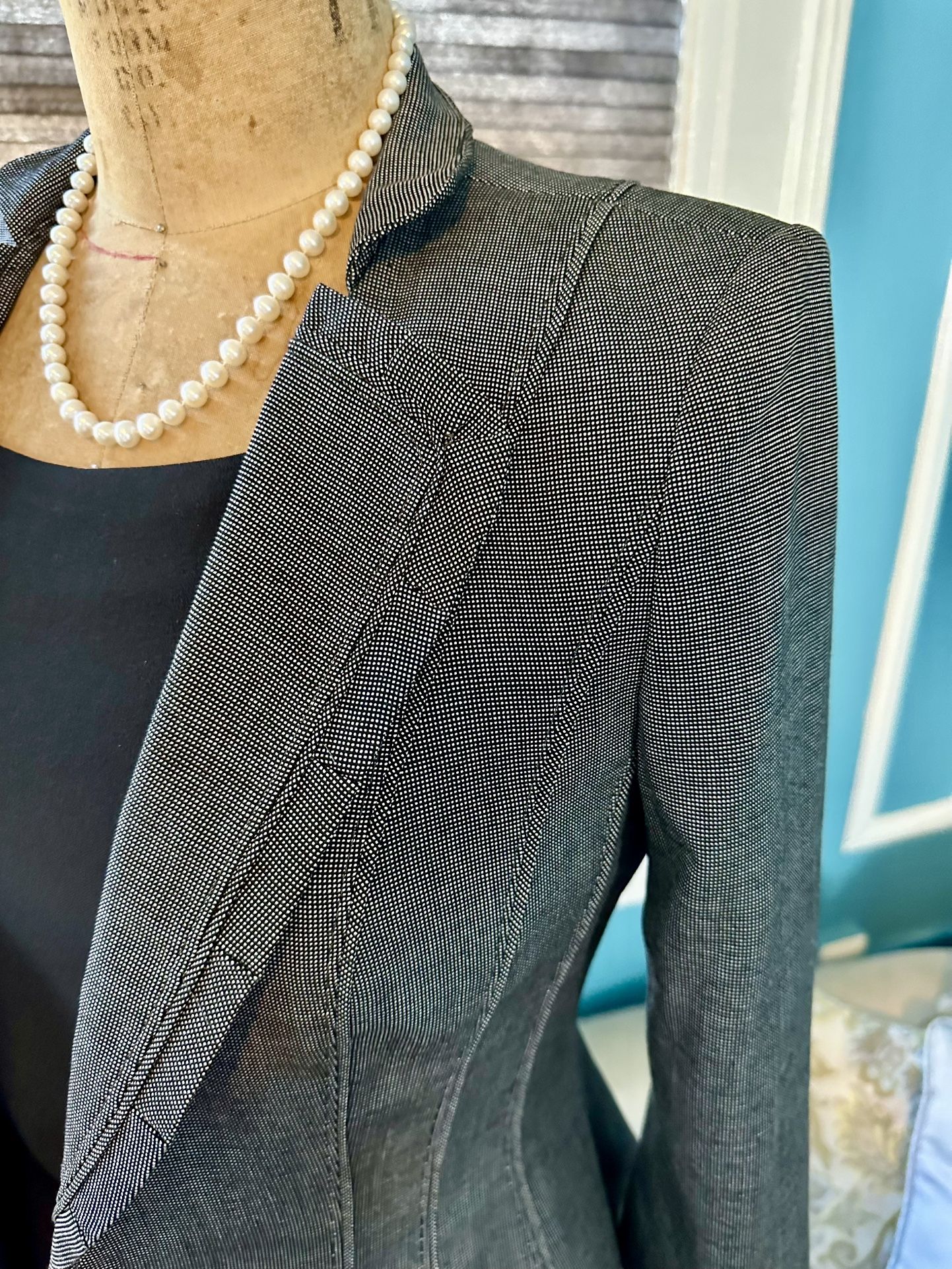 NWT White House | Black MKT Elegant Donella Dot Blazer 8