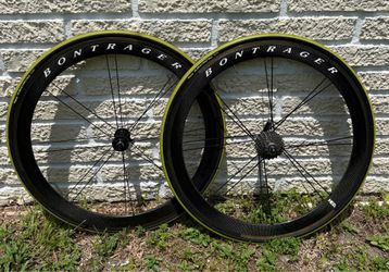 Bontrager Aeolus 5.0 carbon wheels Road Bike