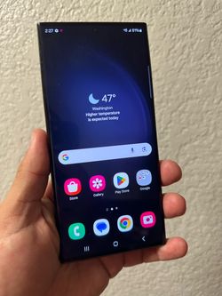 Galaxy s23 ultra 512gb black color unlocked for all carrier great condition comes with og box