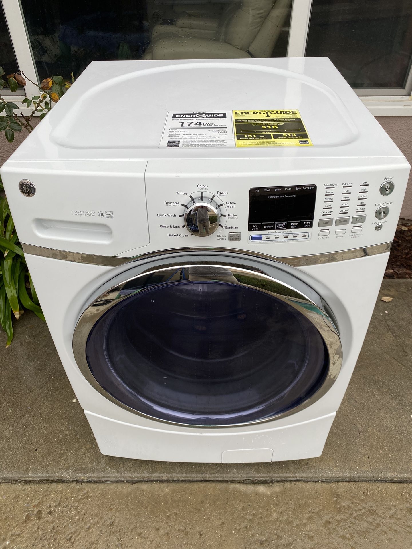 GE Washer Steam Technology (Salvage / Parts) Model GFWS1700H1WW