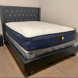 🚚 Queen Bed Frame, Mattress, Box Spring $550