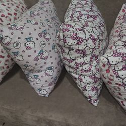 4pc Hello Kitty Pillow Set 