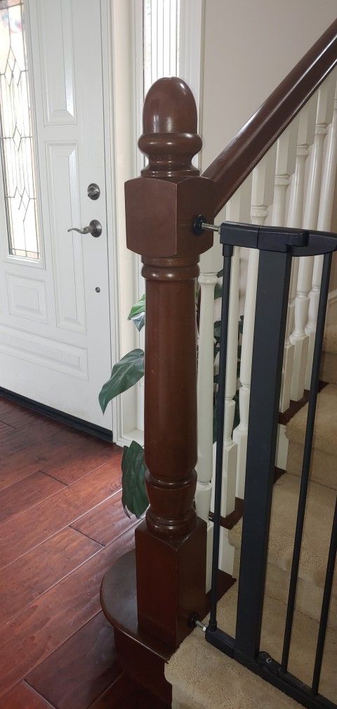 Staircase Posts, Ballusters And Handrails