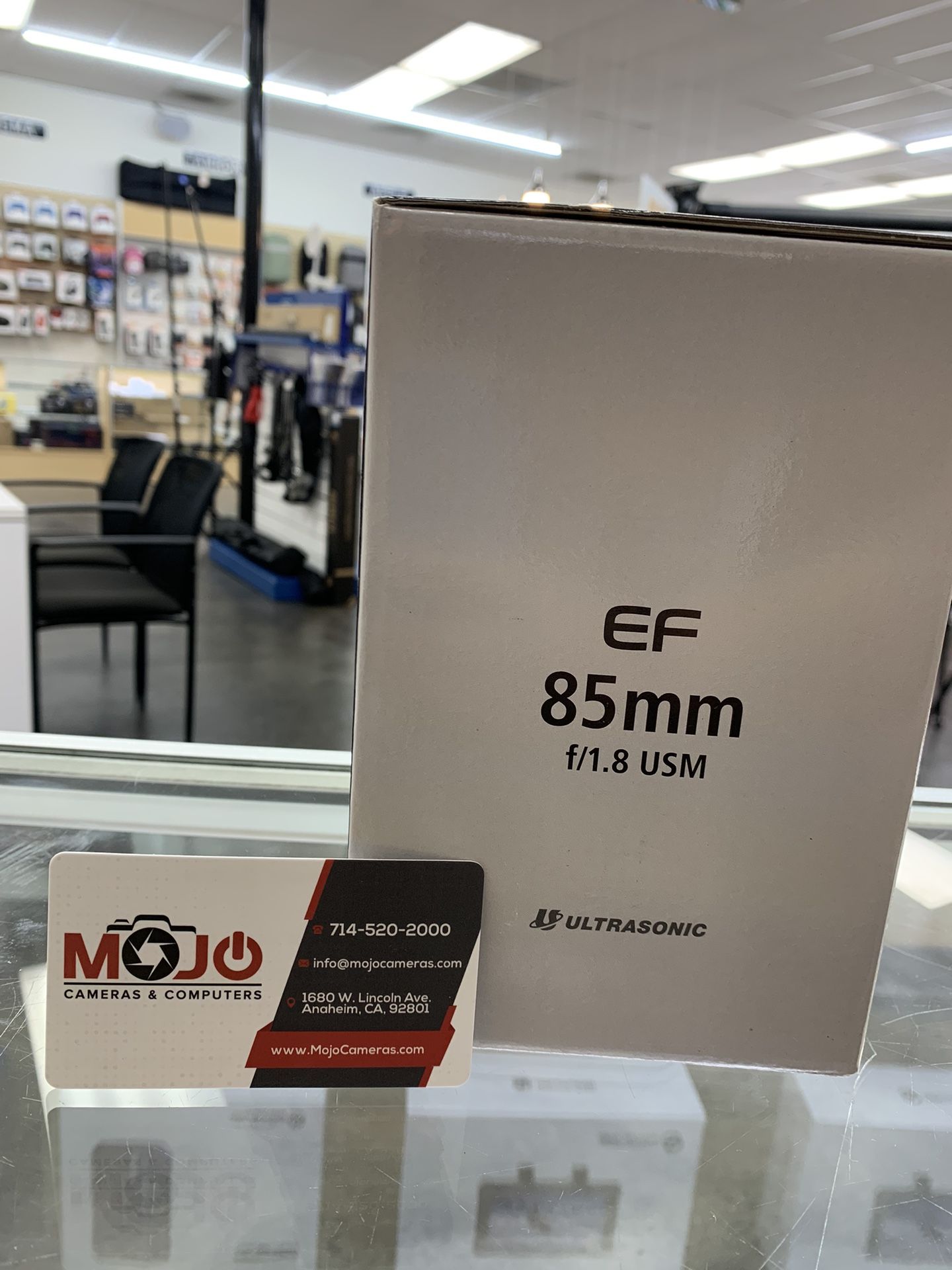 Canon EF 85mm 1.8 