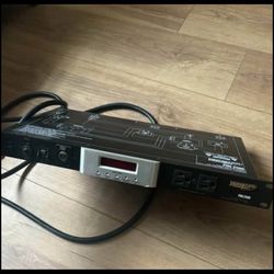 Monster Power Pro 2500 Power Conditioner