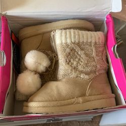 Girl Boots 