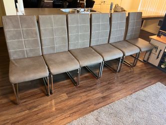 Set of 6 dining chairs