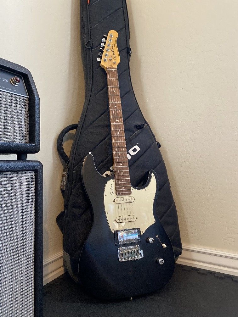 Electric Guitar Godin With Bag
