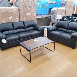 Brazoria Black Living Room Set /couch /Sofa and Loveseat 