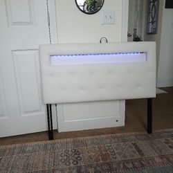 Twin Headboard In Pu Leather,  Has USB Connection  And Led Lights In Colors