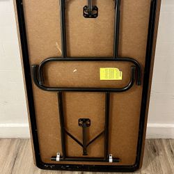 5’ Folding Banquet Table