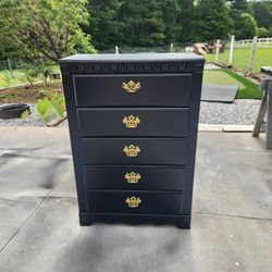 Black Chest Of Drawers