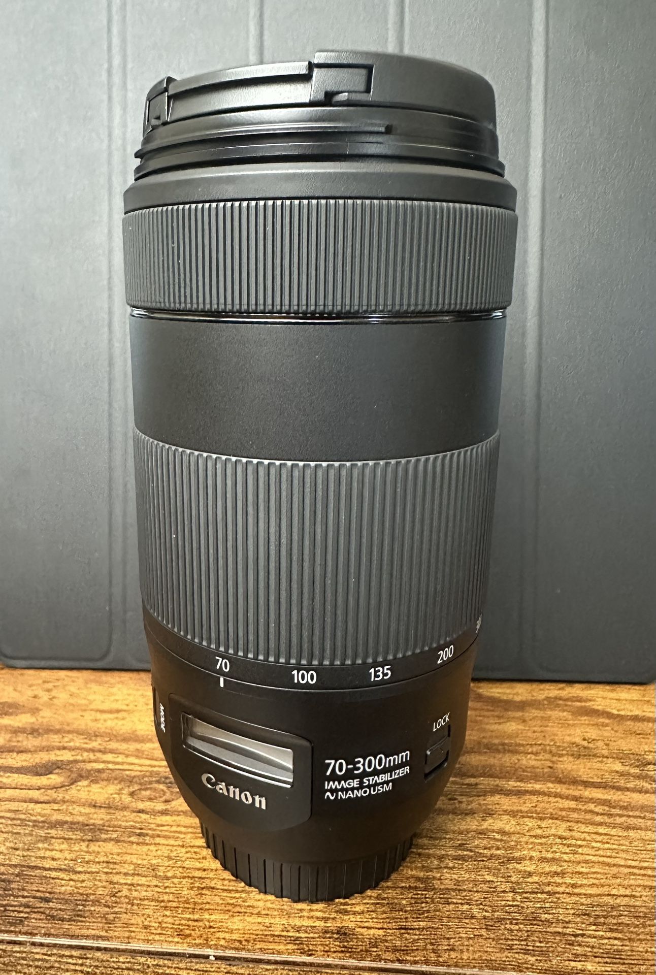 TOP MINT - CANON EF 70-300mm F4-5.6 IS II USM for Canon EF mount