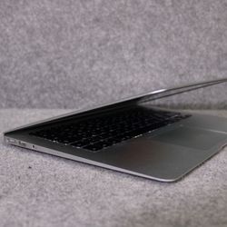 MacBook Air 2015 - Gray