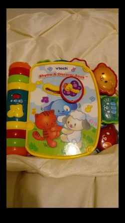 Vtech Rhyme and Discover Book