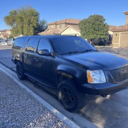 07 GMC Yukon Denali
