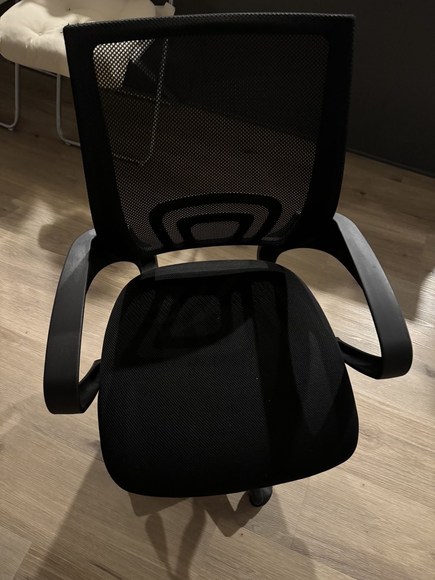 swivel chair 