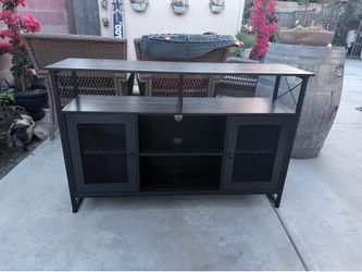 TV Stand / Entertainment Center with Storage (50”)