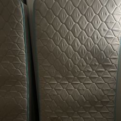 Twin Mattresses 