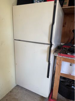 Working Kenmore fridge