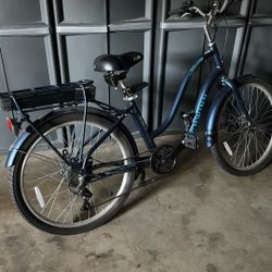 Schwinn Low step/Step-Through Electric Bike / E-Bike 