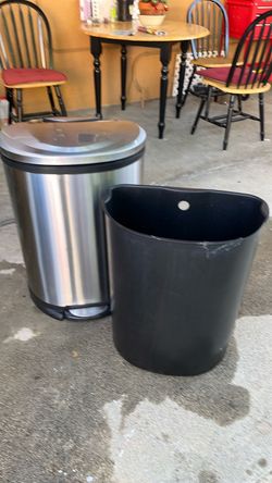 Trash can ( bote para la basura