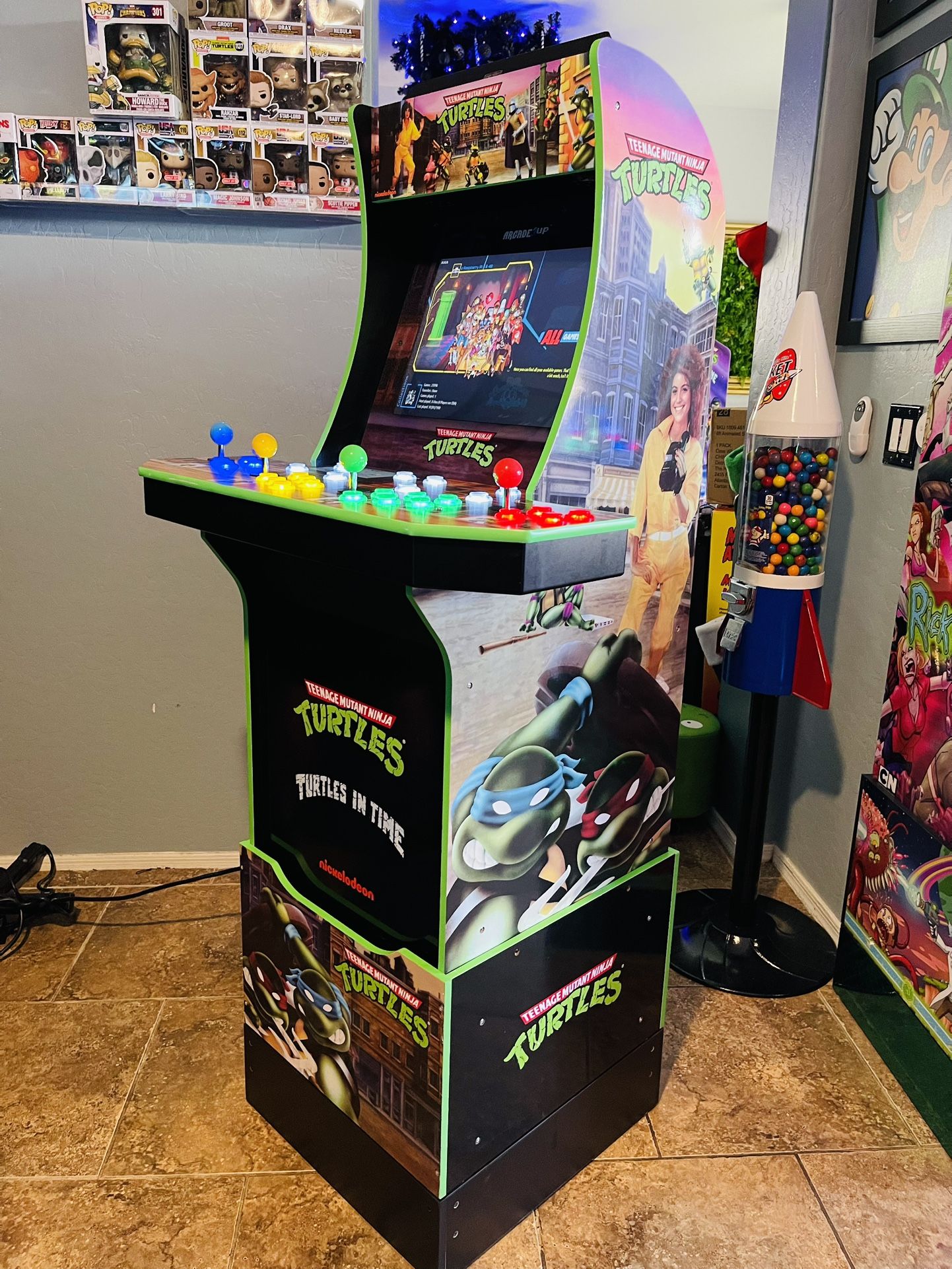 Arcade With Over 15,000 Games
