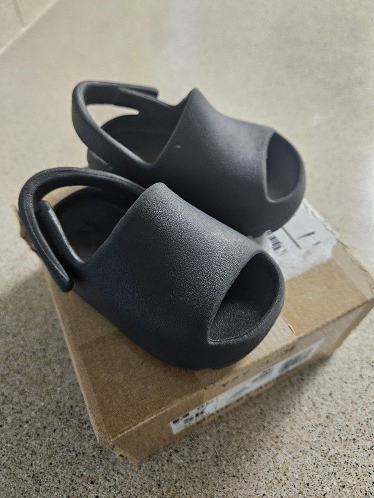 Adidas Kids Yeezy Slides