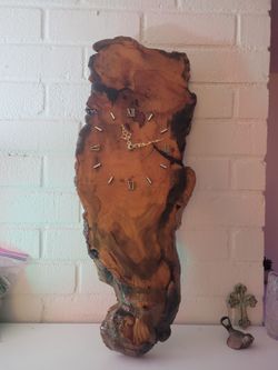 Vintage Wood clock  works!