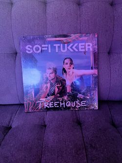 new and sealed vibyl- sofi tukker, tree house 