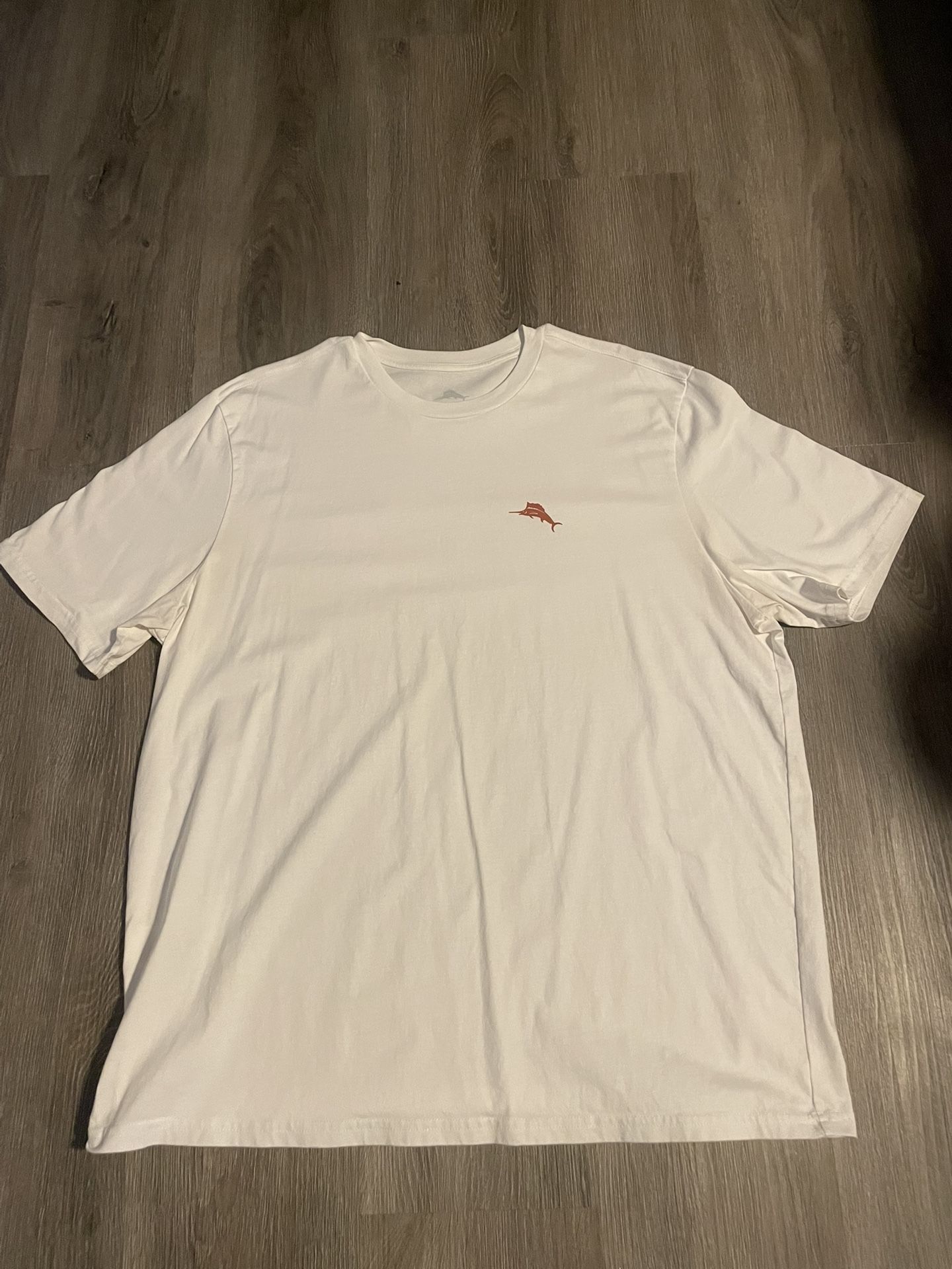Y2K White Tommy Bahama Red. White & Bluefin T-shirt