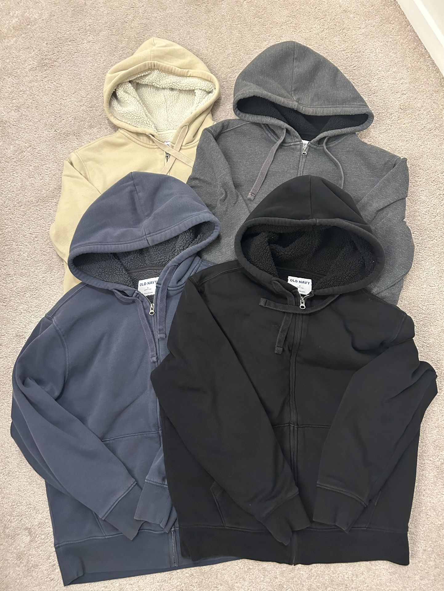 4 Men’s Old Navy Sherpa Lined ZipUp Hoodies