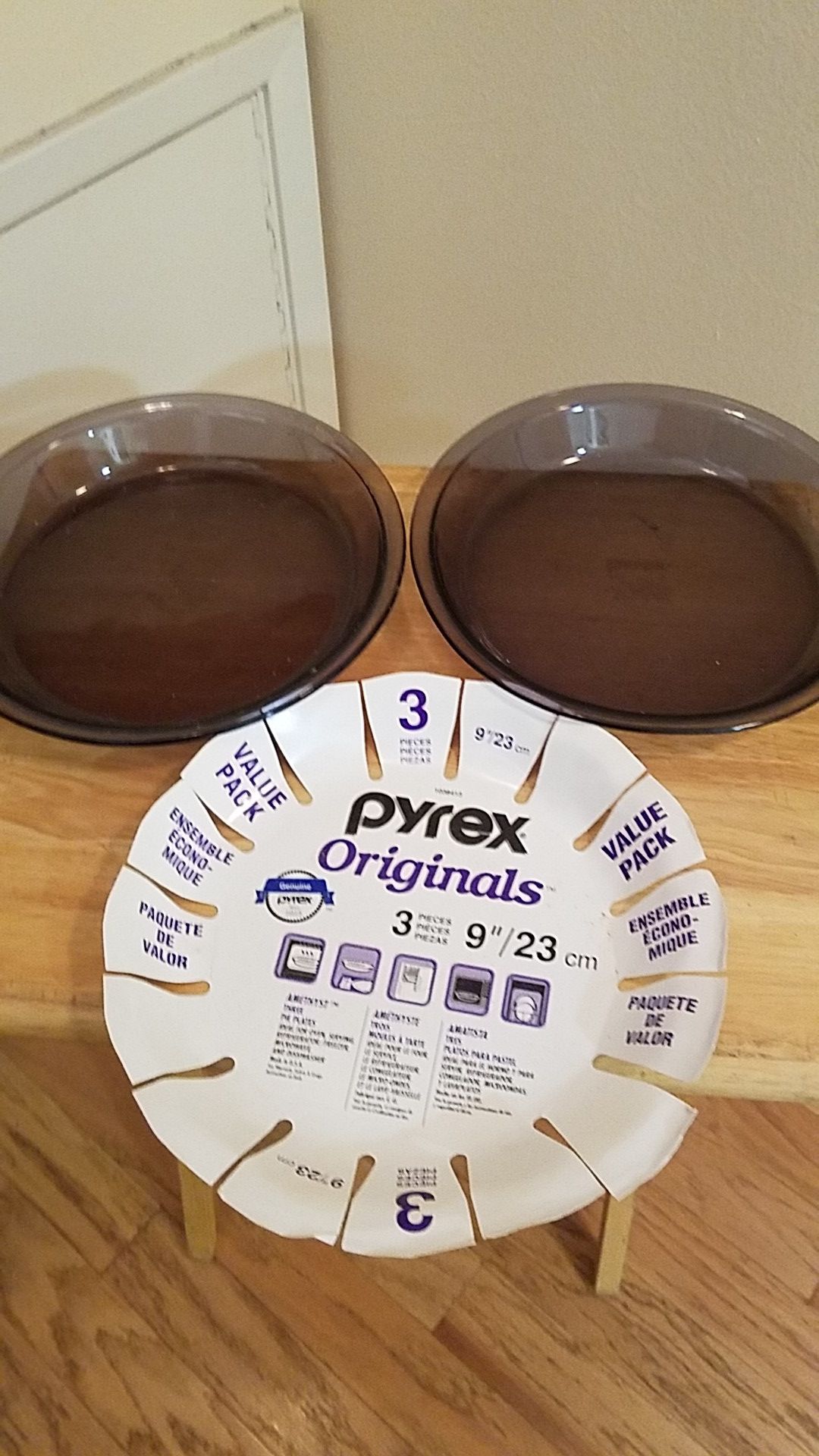 Pyrex glass oven pie plates