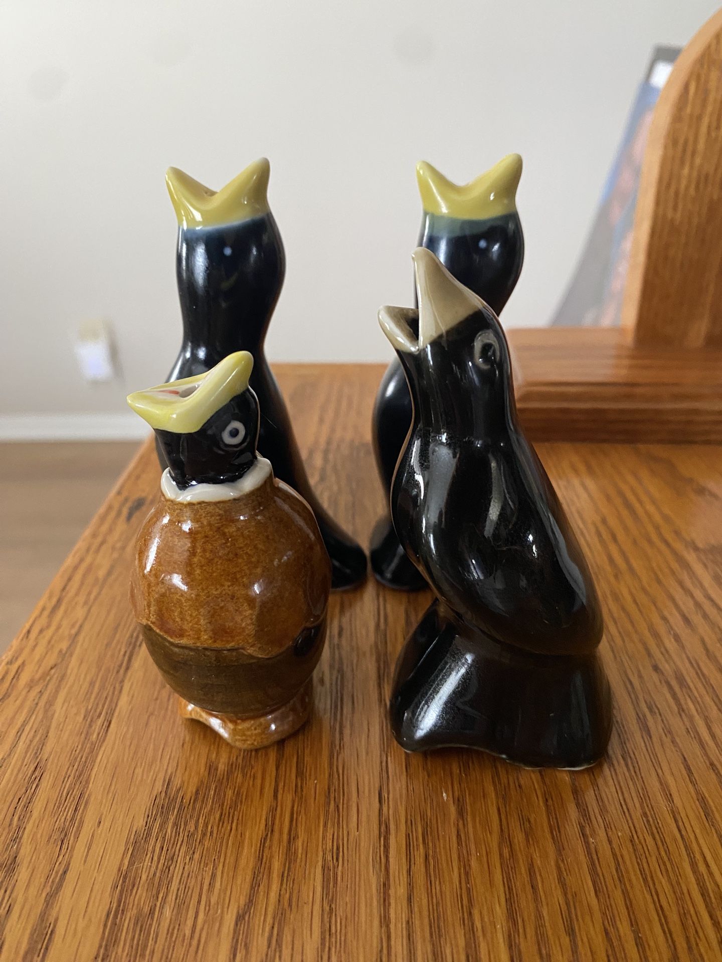 Vintage Pie Vent Birds