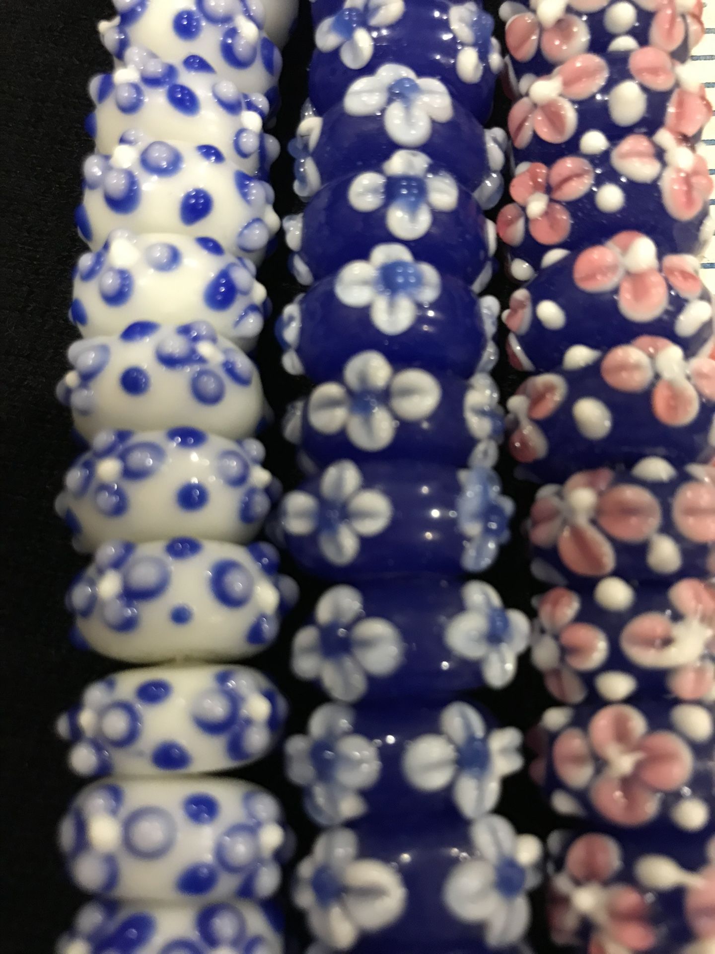 Beautiful Lampwork Beads 4 Strands