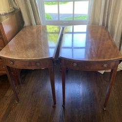 Pembroke  Mahoghany Table Set