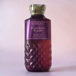 Bath & Body Works Winterberry Wonder Shower Gel 10 oz New