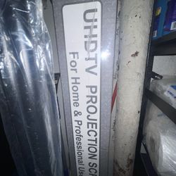 UHDTV Projector Motorized Screen