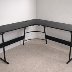 L-Shaped Gaming Desk / Corner Computer Desk – Black